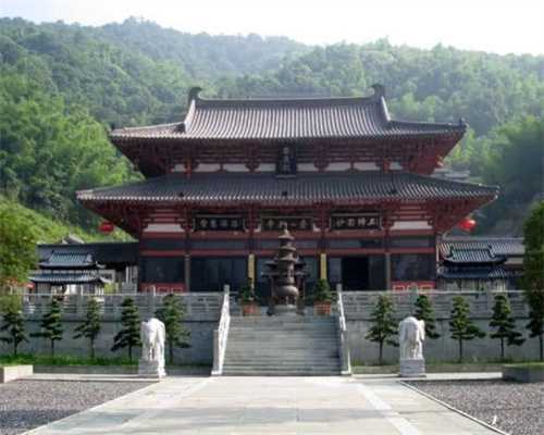 生辰八字算姻缘何时到，怎样算自己的姻缘什么时候出现